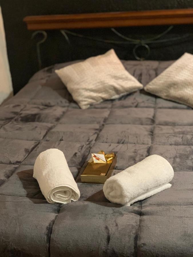Tres Belle Suite Dans Le Centre Historique Ideale Pour 2 Personnes Orange  Zewnętrze zdjęcie